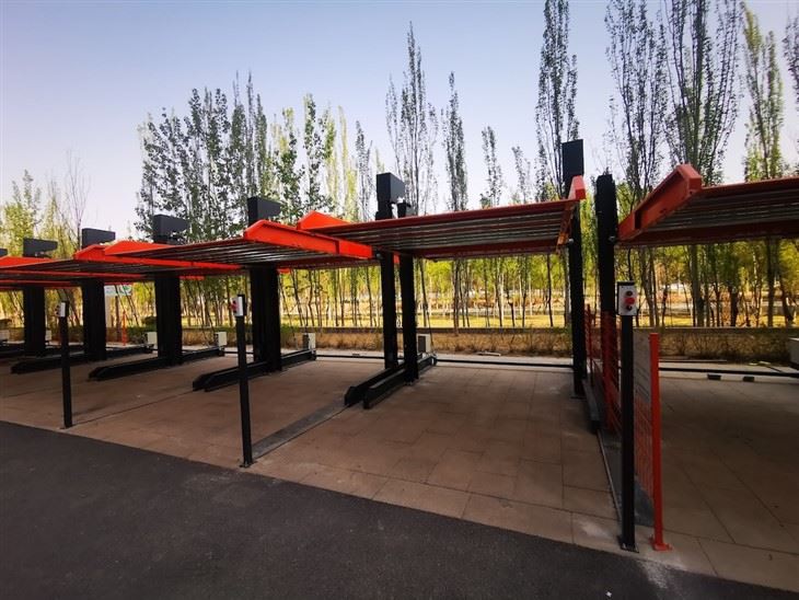 Kahe-taseme lihtliftiga parkimissüsteem